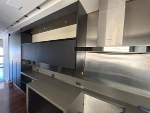 Image 13 - 896228