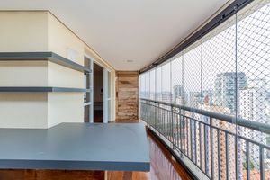 Image 13 - 896228