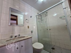 Image 8 - 896232
