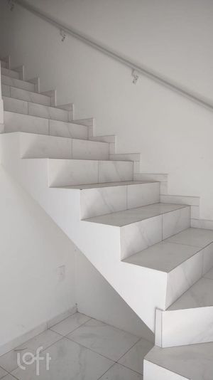 Image 7 - 896234