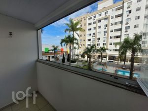 Image 8 - 896239