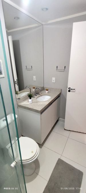 Image 15 - 896241