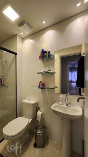 Image 19 - 896271