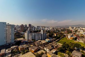 Image 6 - 896272