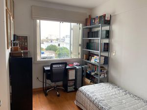 Image 15 - 896272