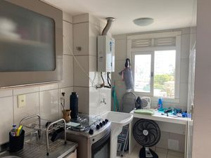 Image 19 - 896272