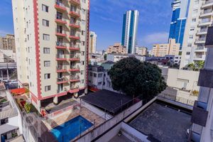 Image 7 - 896275