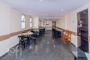Image 25 - 896275