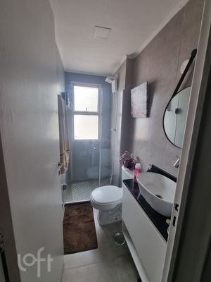 Image 8 - 896275