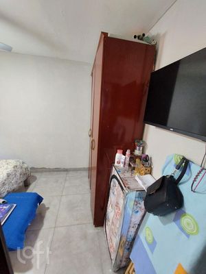 Image 7 - 896277