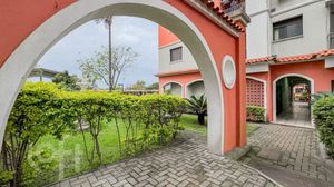 Image 38 - 896279