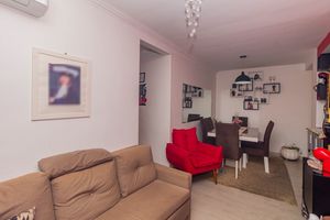Image 3 - 896283