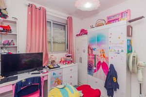 Image 17 - 896283