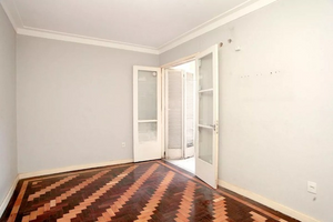 Image 7 - 896287