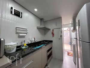 Image 8 - 896289
