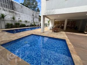 Image 9 - 896290