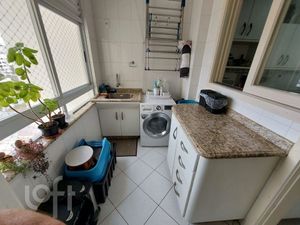 Image 5 - 896292