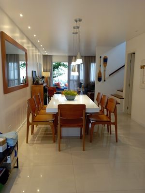 Image 2 - 896293