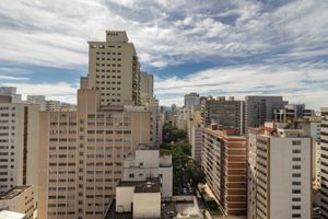 Image 18 - 896294