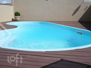 Image 17 - 896300