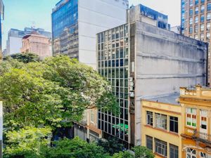 Image 15 - 896306