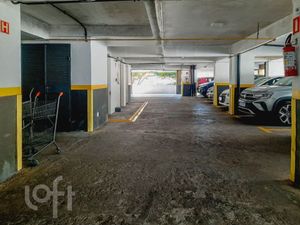 Image 16 - 896306