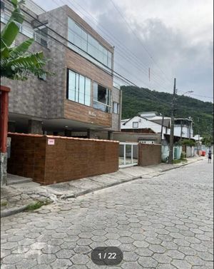 Image 20 - 896356