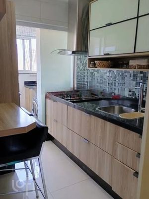 Image 9 - 896357