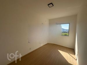Image 7 - 896363