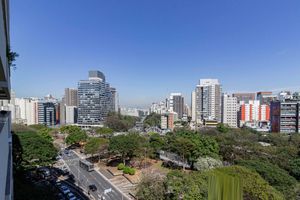Image 5 - 896365