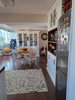 Image 10 - 896366