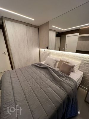 Image 13 - 896401