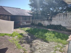 Image 7 - 896402