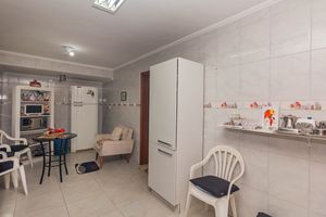 Image 13 - 896402