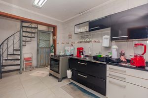 Image 17 - 896402