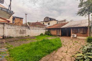 Image 34 - 896402
