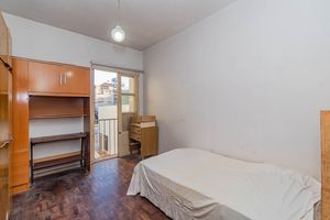 Image 8 - 896428