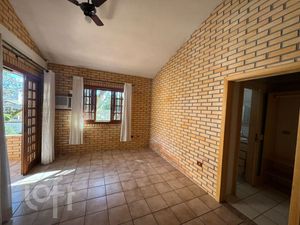 Image 26 - 896430