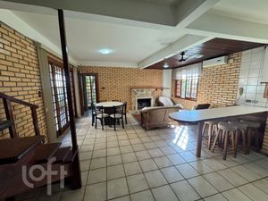 Image 17 - 896430