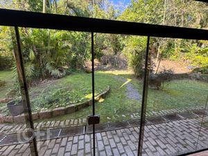 Image 13 - 896430