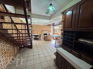 Image 18 - 896430