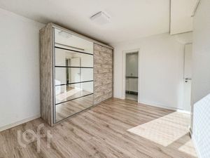 Image 13 - 896434
