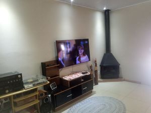 Image 9 - 896450