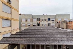 Image 10 - 896452