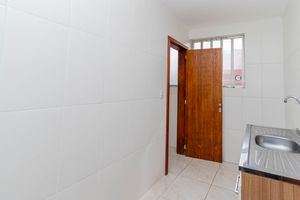 Image 17 - 896461