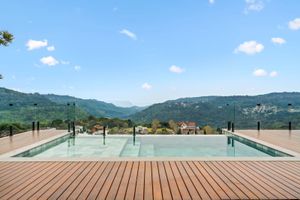 Image 15 - 896478