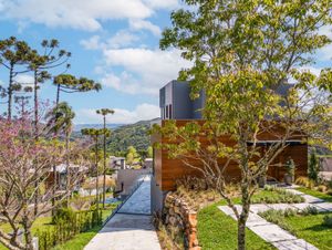 Image 8 - 896478