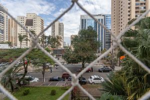 Image 6 - 896484