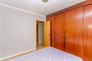 Image 32 - 896484