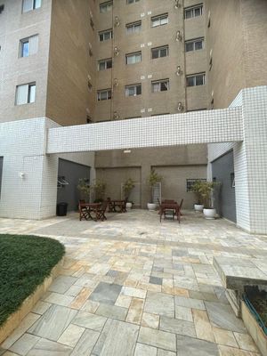 Image 3 - 896499